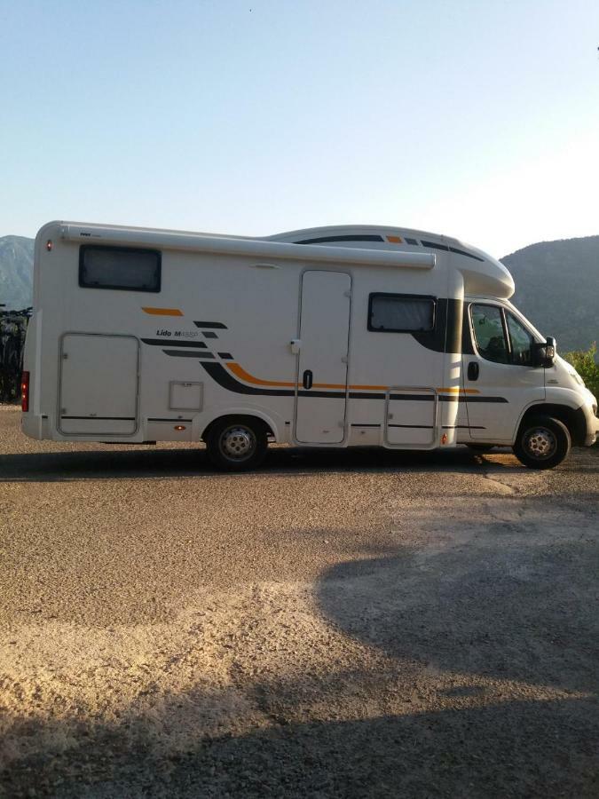 Auto Camp Radoman Hotel เวียร์ปาซาร์ ภายนอก รูปภาพ